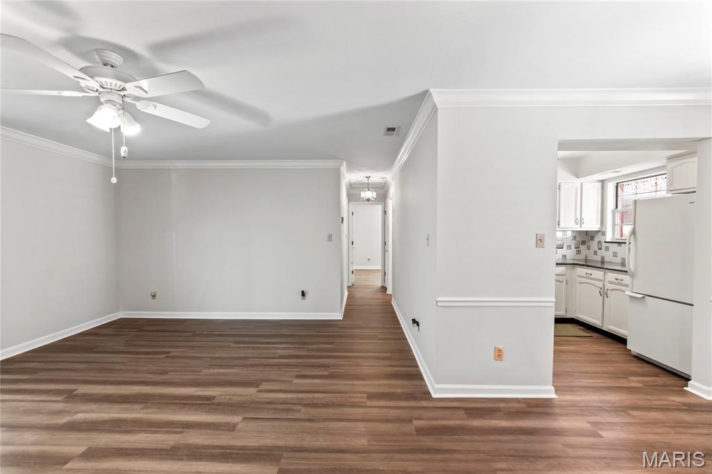 117 E Clinton Place 7