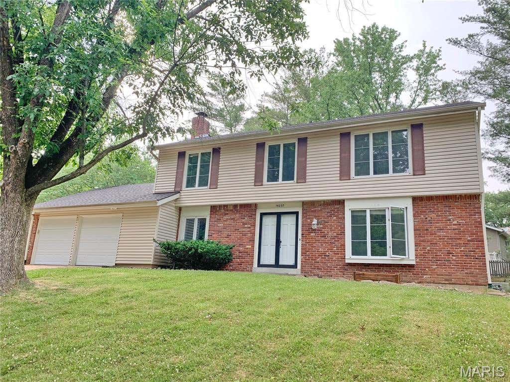 Photo of 15237 Kempwood Drive, Chesterfield, MO 63017 (MLS # 26049564)