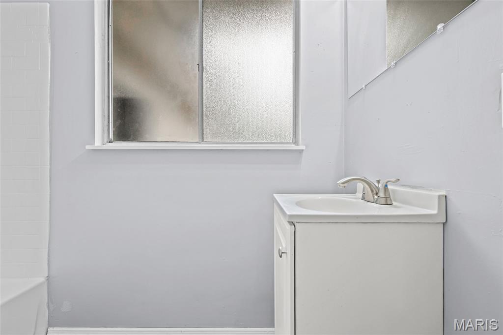 Paddock Hills 2 - Residential Lease