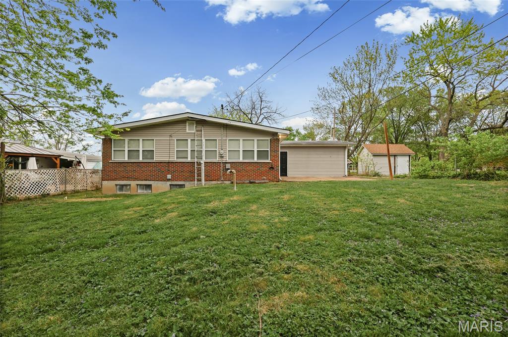 Paddock Hills 2 - Residential Lease