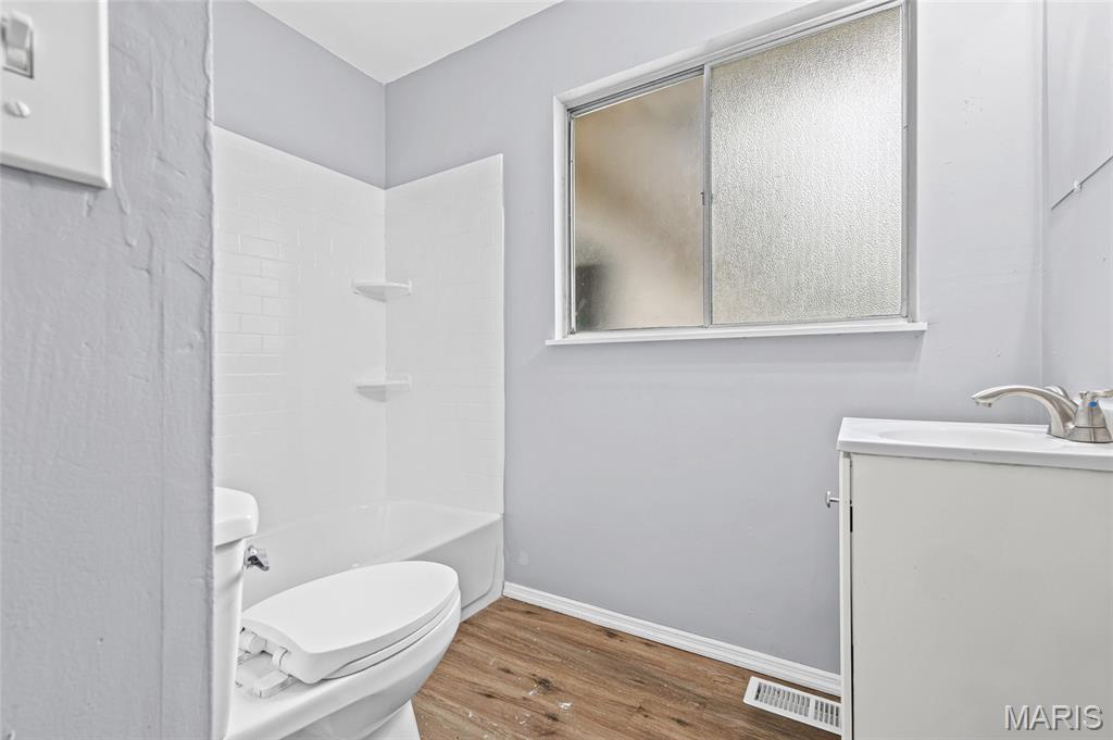 Paddock Hills 2 - Residential Lease