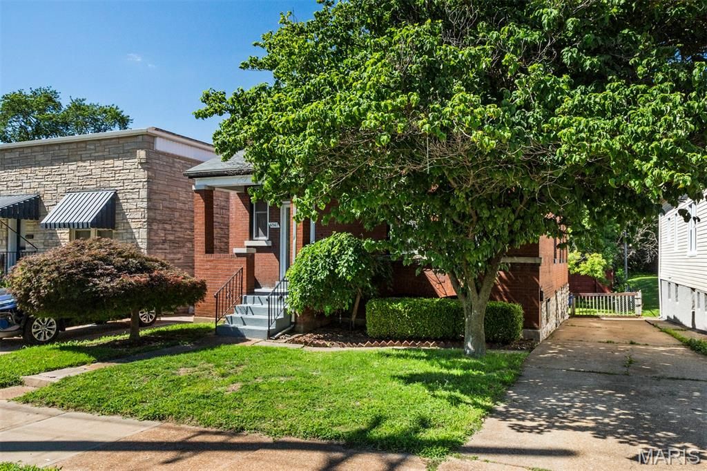 Photo of 6567 Fyler Avenue, St Louis, MO 63139 (MLS # 26038189)