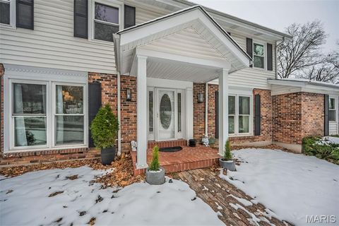 Tiny photo for 135 Greentrails Drive S, Chesterfield, MO 63017 (MLS # 25077646)