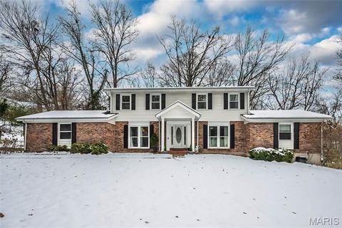 135 Greentrails Drive S Chesterfield MO 63017