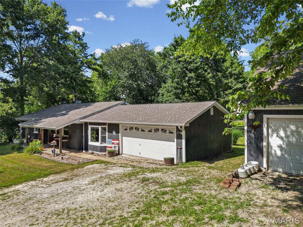 9175 Jones Creek Road