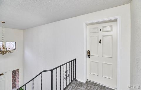 Tiny photo for 927 Claytonbrook Drive #3, Ballwin, MO 63011 (MLS # 25080409)