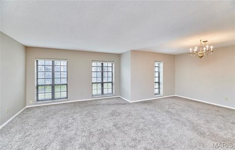 Tiny photo for 927 Claytonbrook Drive #3, Ballwin, MO 63011 (MLS # 25080409)