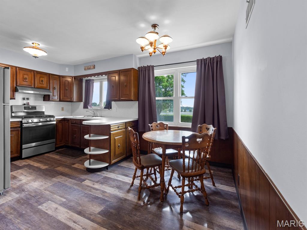 St Louis, Missouri 63129, United States, 3 Bedrooms Bedrooms, ,2 BathroomsBathrooms,Residential,Pending,179640