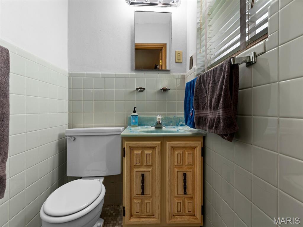 St Louis, Missouri 63129, United States, 3 Bedrooms Bedrooms, ,2 BathroomsBathrooms,Residential,Pending,179640