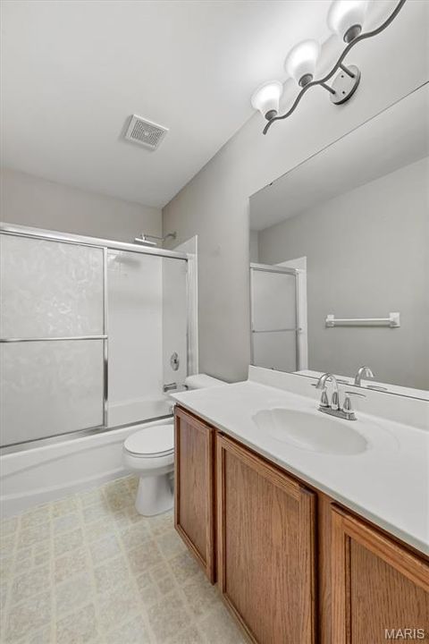 Tiny photo for 586 Brook Meadow Drive, Ballwin, MO 63021 (MLS # 25066384)
