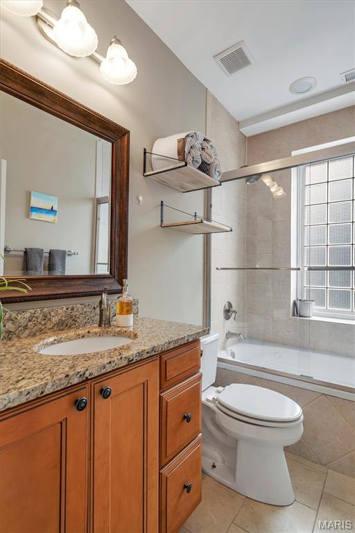 Rosebury Condo - Residential