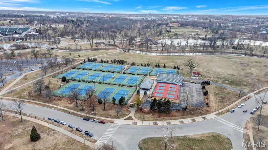 Rosebury Condo - Residential