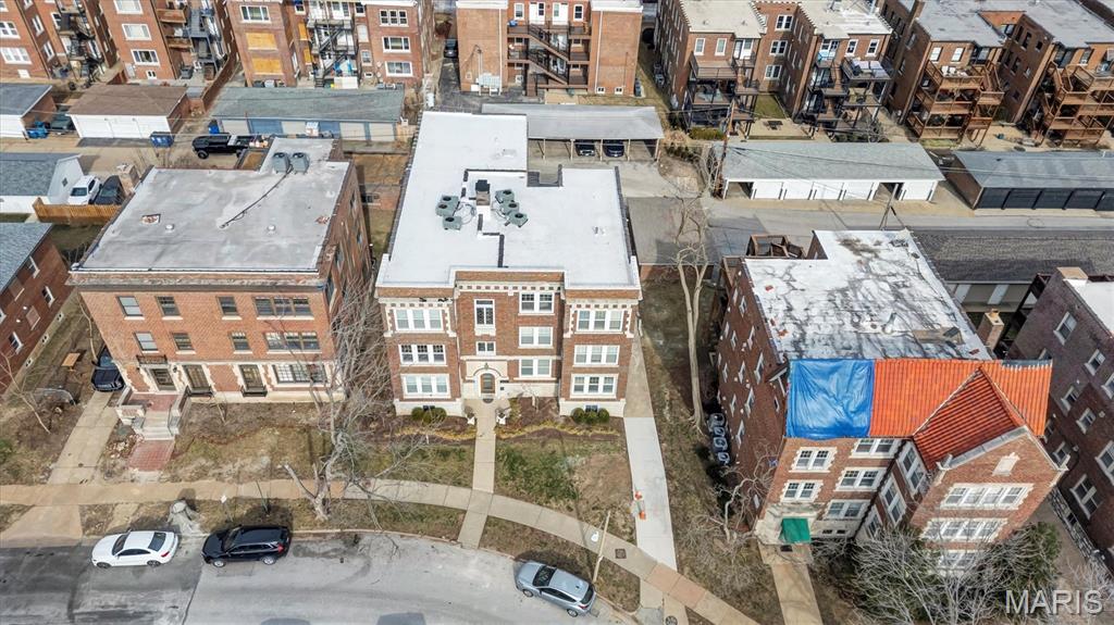 Rosebury Condo - Residential