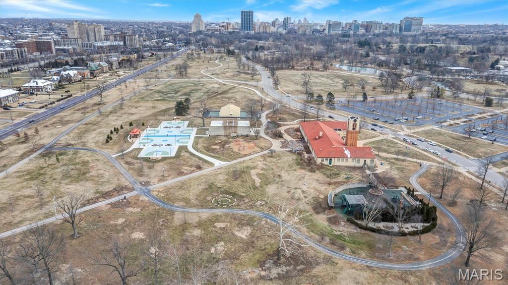 Rosebury Condo - Residential