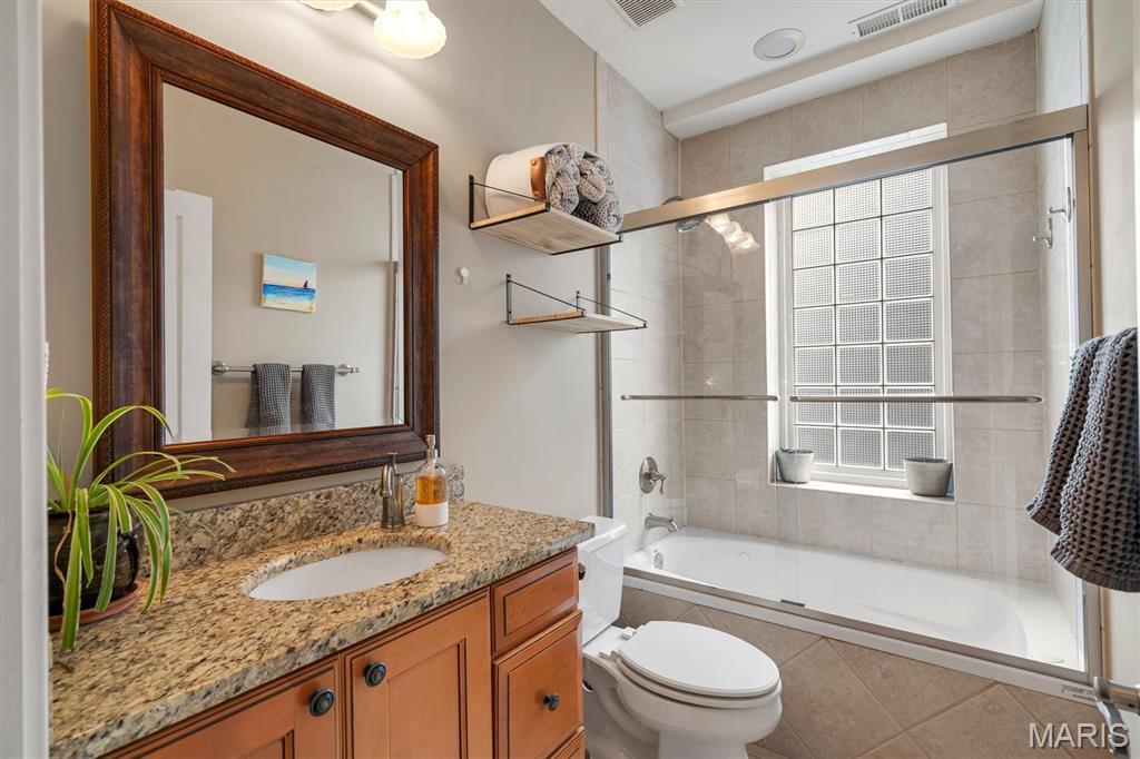 Rosebury Condo - Residential