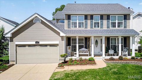 Photo of 5754 Wickershire Lane Ln, Oakville, MO 63129 (MLS # 26023214)