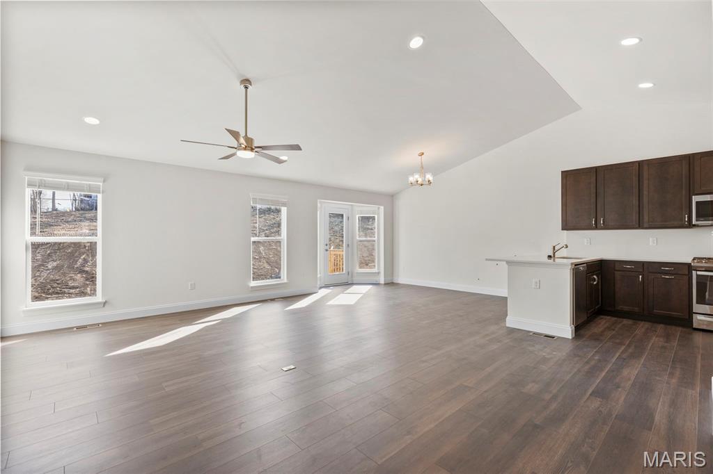 Post Farms Enclave 113 - Residential