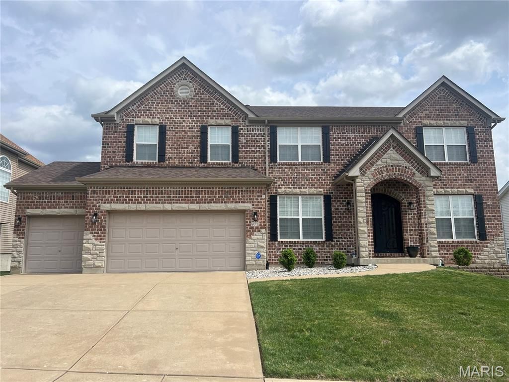 Photo of 977 Bentley Park Circle, OFallon, MO 63368 (MLS # 26020273)