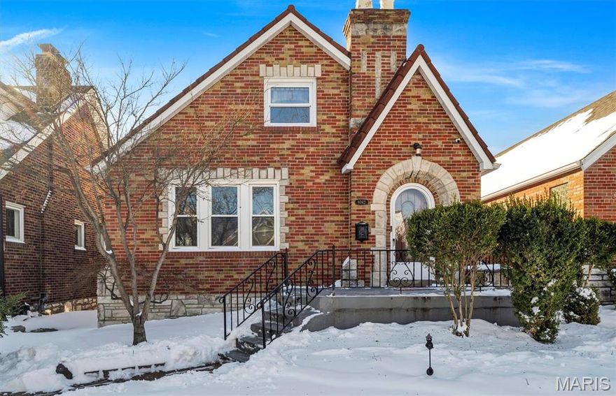 It doesn’t get better than this Lindenwood Park home! This charming 3-bedroom, 1.5-bath property features one bedroom and a half bath located on the upper level. The second floor is a true blank canvas—perfect for creating a spacious primary suite or finishing to add a fourth bedroom and full bath. The unfinished walk-up basement offers excellent additional space with a laundry area, storage, and workshop—ideal for a home gym, hobby space, or tool storage. Enjoy outdoor living in the fenced backyard complete with a new deck, privacy fence, and cozy fire pit area. Additional highlights include a detached one-car garage, separate dining room, new HVAC for peace of mind, and a fantastic location in the heart of Lindenwood Park.