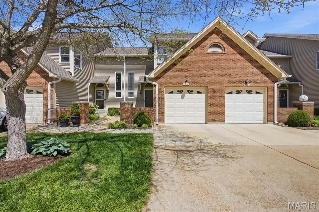 Photo of 16180 Lea Oak Court, Chesterfield, MO 63017 (MLS # 26017767)