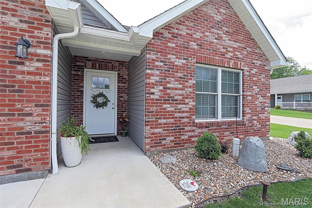 Photo of 340 Cottonwood Lane, Farmington, MO 63640 (MLS # 26024939)