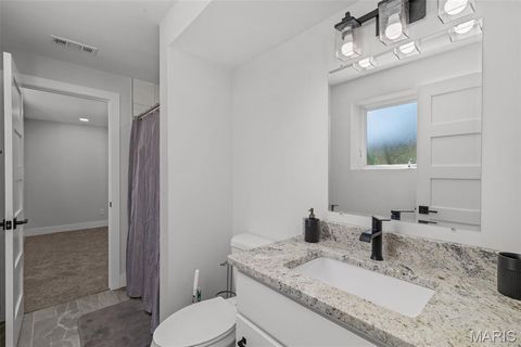 Tiny photo for 2 Wedgewood Lane, Creve Coeur, MO 63141 (MLS # 25066507)
