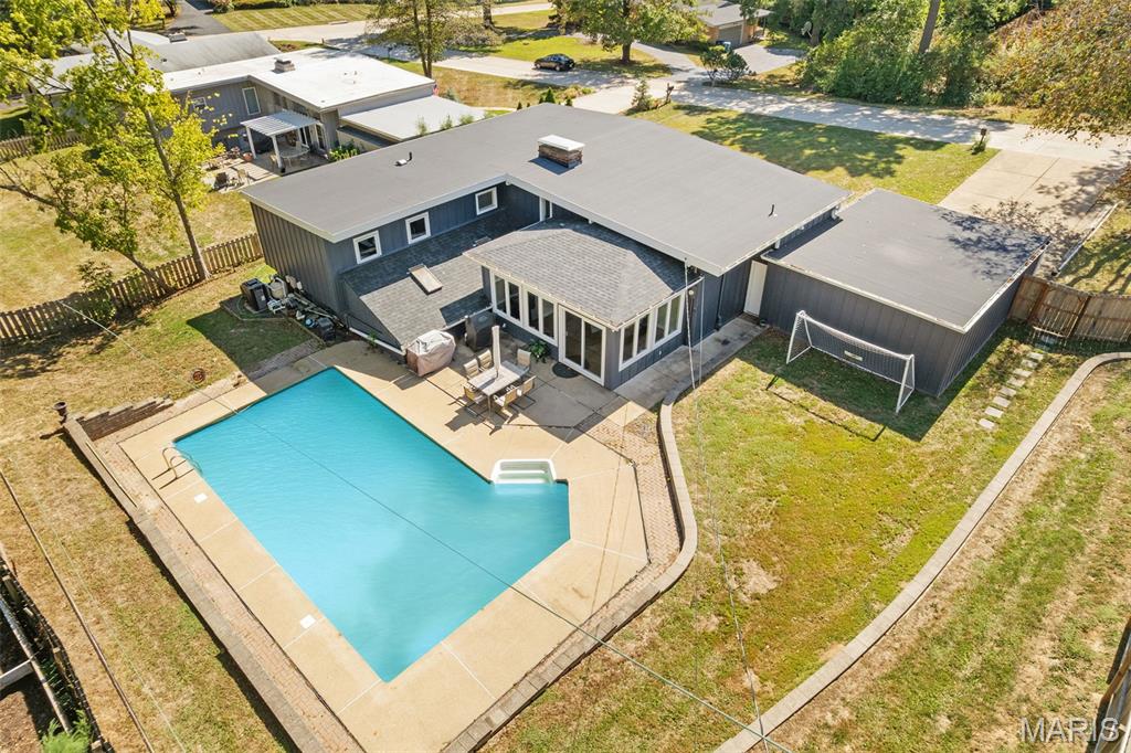 2 Wedgewood Lane