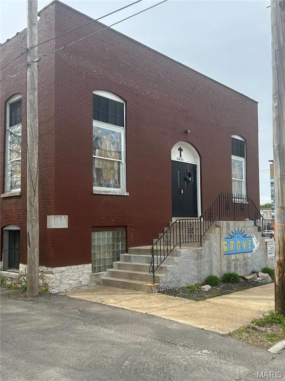 4400 Swan Avenue