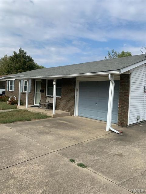 611 Brown Street Brighton IL 62012