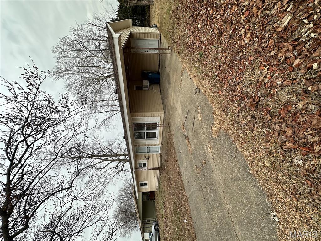 GREGORY 1ST REPLAT: LOT 4 - Residential