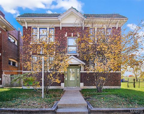 Photo of 4344 McRee Avenue, St Louis, MO 63110 (MLS # 26030585)