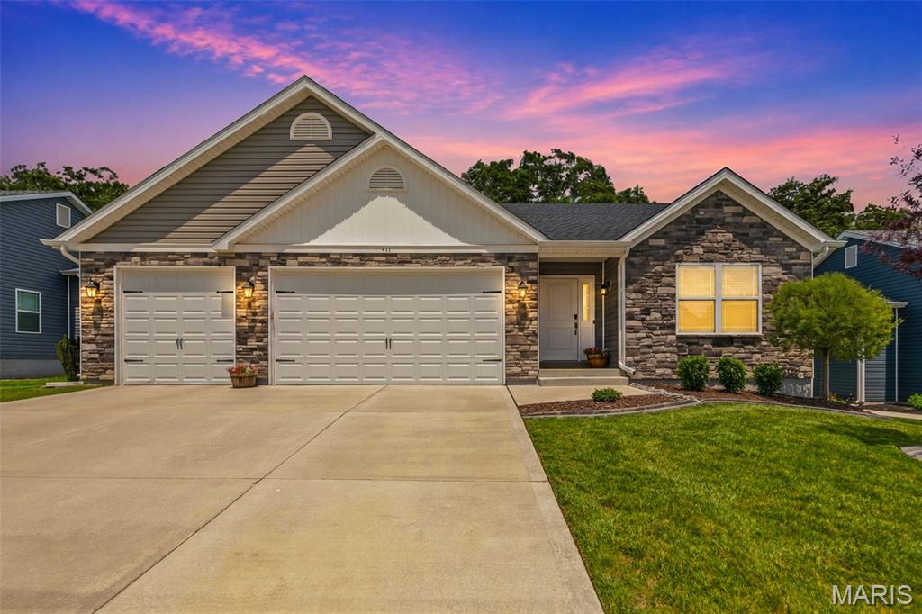 Photo 1 of 48 — 411 Knothole Lane, Wentzville, MO 63385