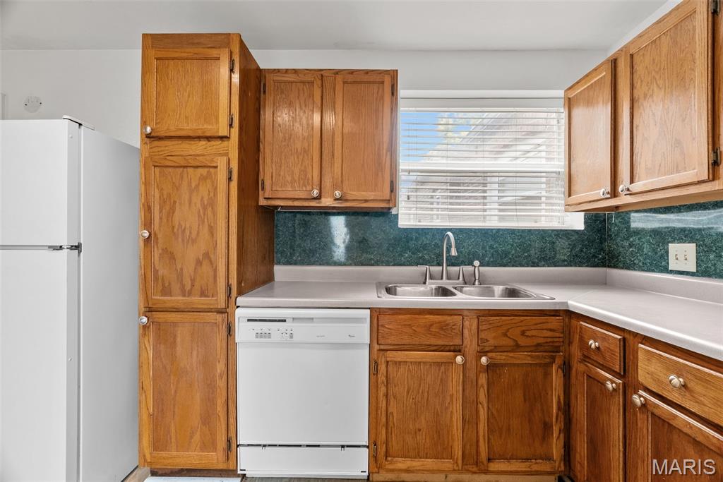 Unk - Residential Income