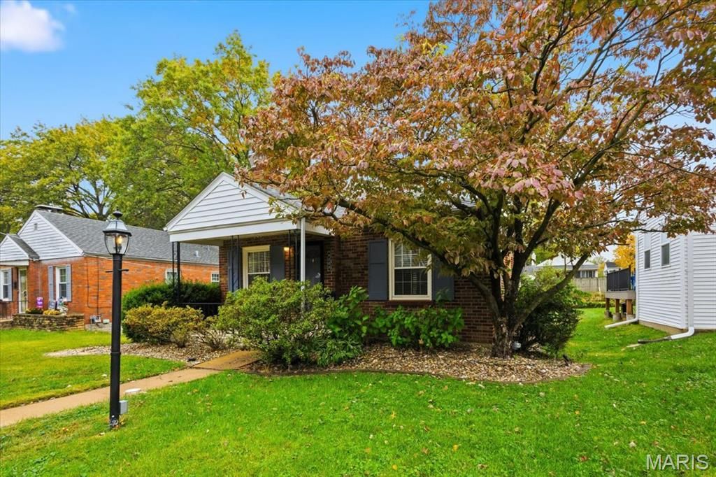 Photo of 9008 Bridgeport Avenue, St Louis, MO 63144 (MLS # 25072889)