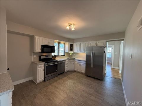 Tiny photo for 11015 Golf Crest Drive, St Louis, MO 63126 (MLS # 25082713)