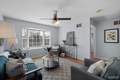 Tiny photo for 6315 Bradley Avenue, St Louis, MO 63139 (MLS # 25070511)