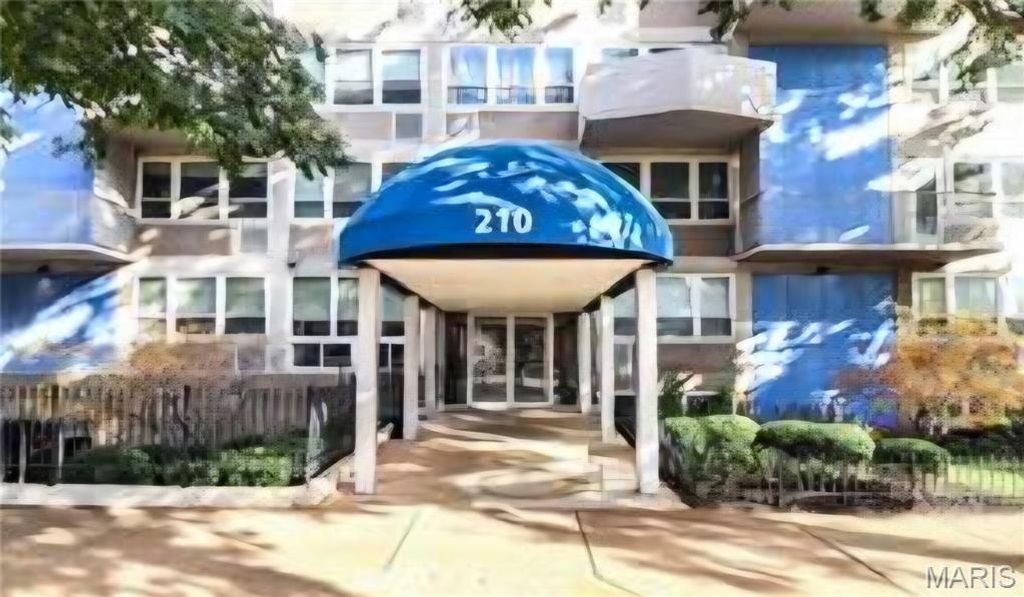 Photo of 210 N 17th Street #102, St Louis, MO 63103 (MLS # 26019182)