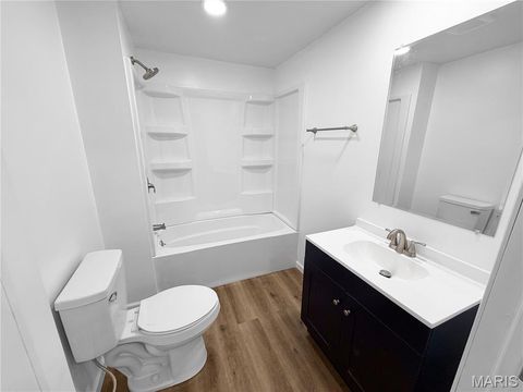 Tiny photo for 1509 Fulton Avenue, Hannibal, MO 63401 (MLS # 26018619)