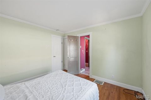 Tiny photo for 418 Oak Tree Drive, Webster Groves, MO 63119 (MLS # 26033660)