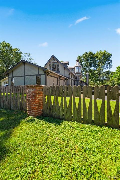 Tiny photo for 418 Oak Tree Drive, Webster Groves, MO 63119 (MLS # 26033660)
