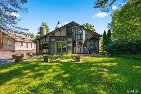 Tiny photo for 418 Oak Tree Drive, Webster Groves, MO 63119 (MLS # 26033660)