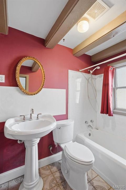 Tiny photo for 418 Oak Tree Drive, Webster Groves, MO 63119 (MLS # 26033660)