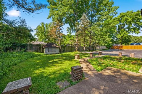 Tiny photo for 418 Oak Tree Drive, Webster Groves, MO 63119 (MLS # 26033660)