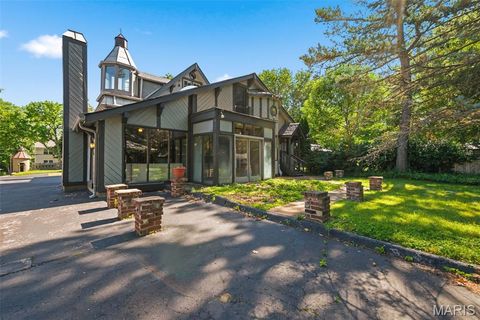Tiny photo for 418 Oak Tree Drive, Webster Groves, MO 63119 (MLS # 26033660)