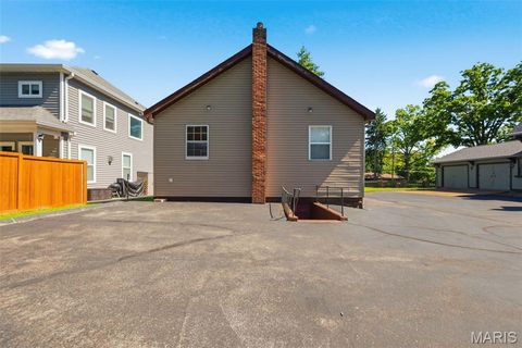 Tiny photo for 418 Oak Tree Drive, Webster Groves, MO 63119 (MLS # 26033660)