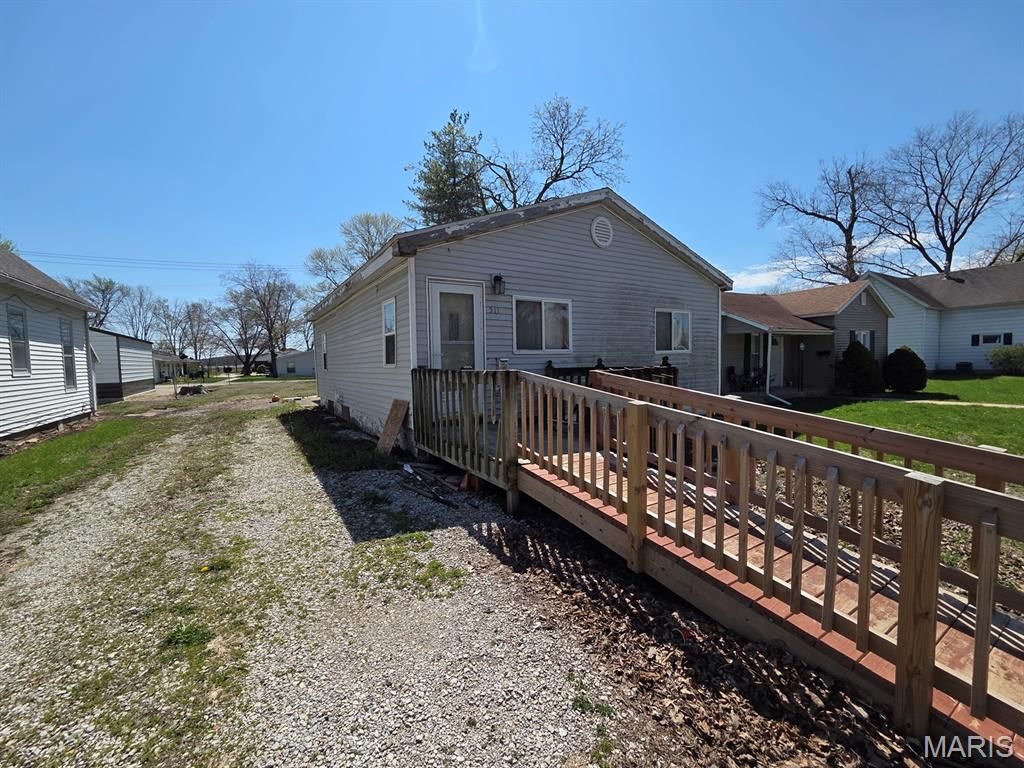 Photo of 511 Madison Street, Canton, MO 63435 (MLS # 26020201)