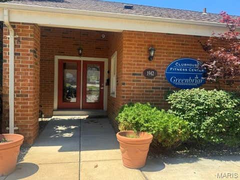 Tiny photo for 1943 Greenpoint Drive #302, Kirkwood, MO 63122 (MLS # 26040287)