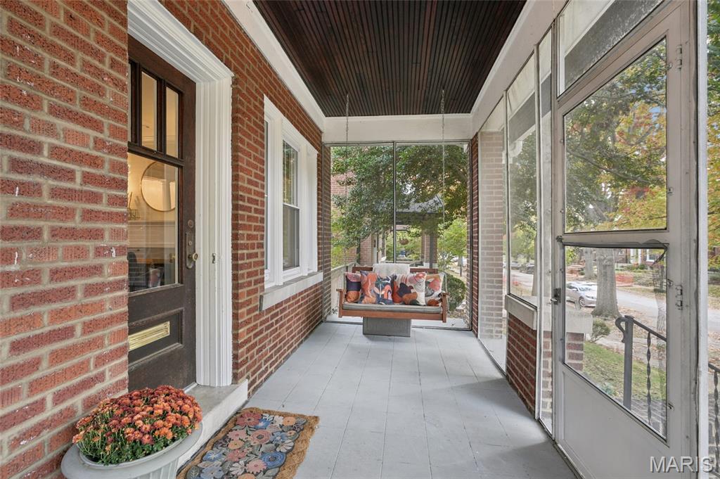 7047 Waterman Avenue