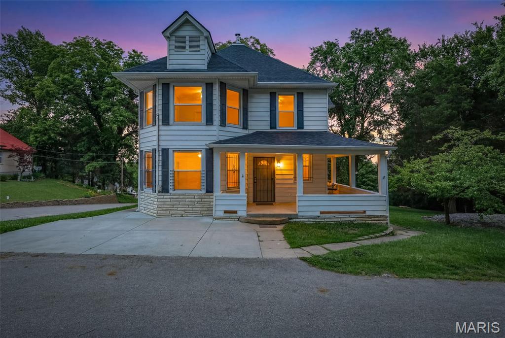 Photo 1 of 49 — 798 LaPorte Street, Ste Genevieve, MO 63670