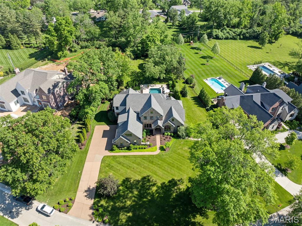 611 Hickory Lane